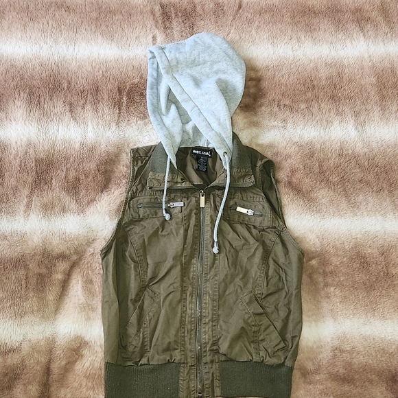 Wet Seal Hooded Green Vest - Picture 1 of 4